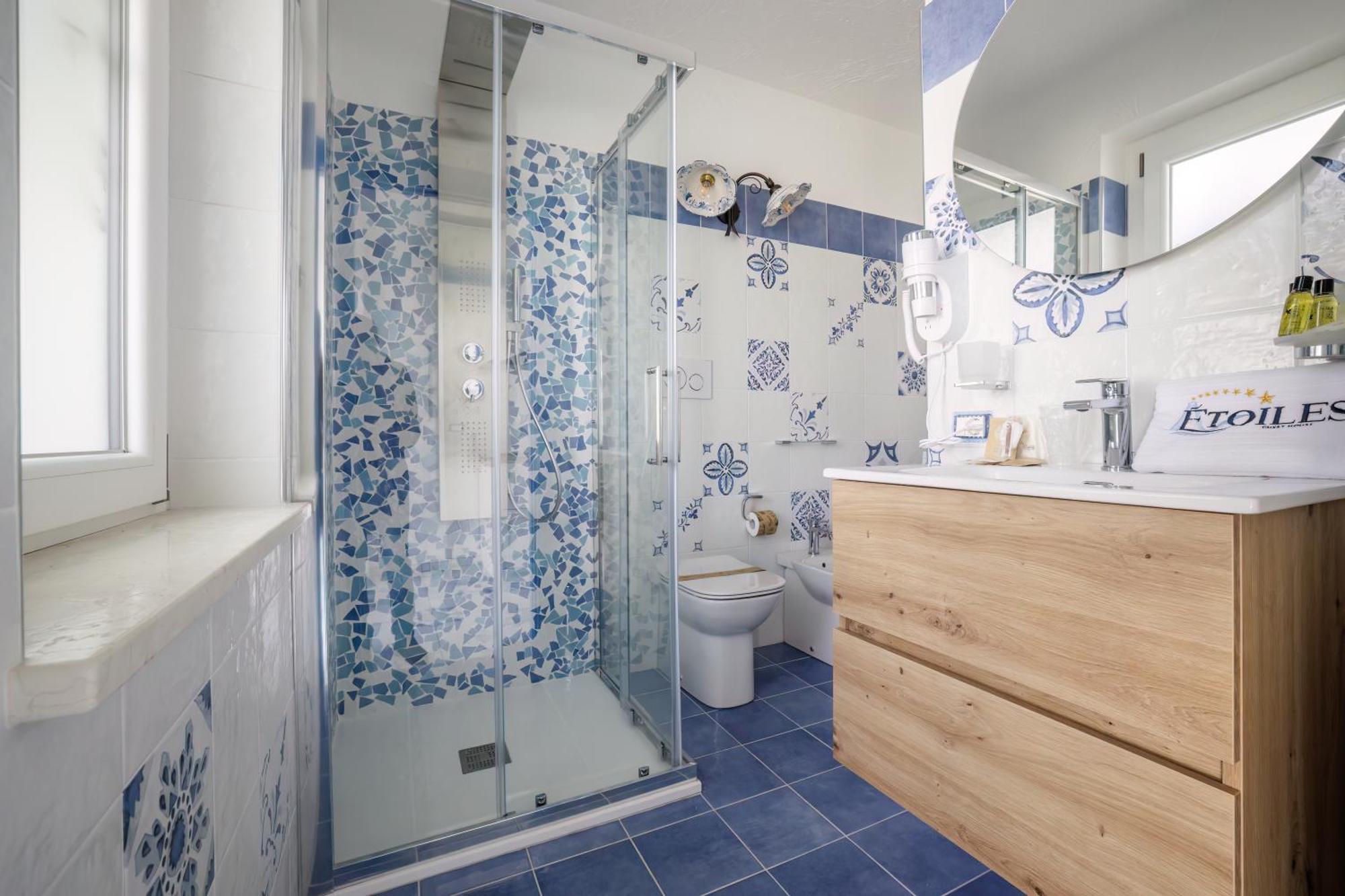 Etoiles Apartment *